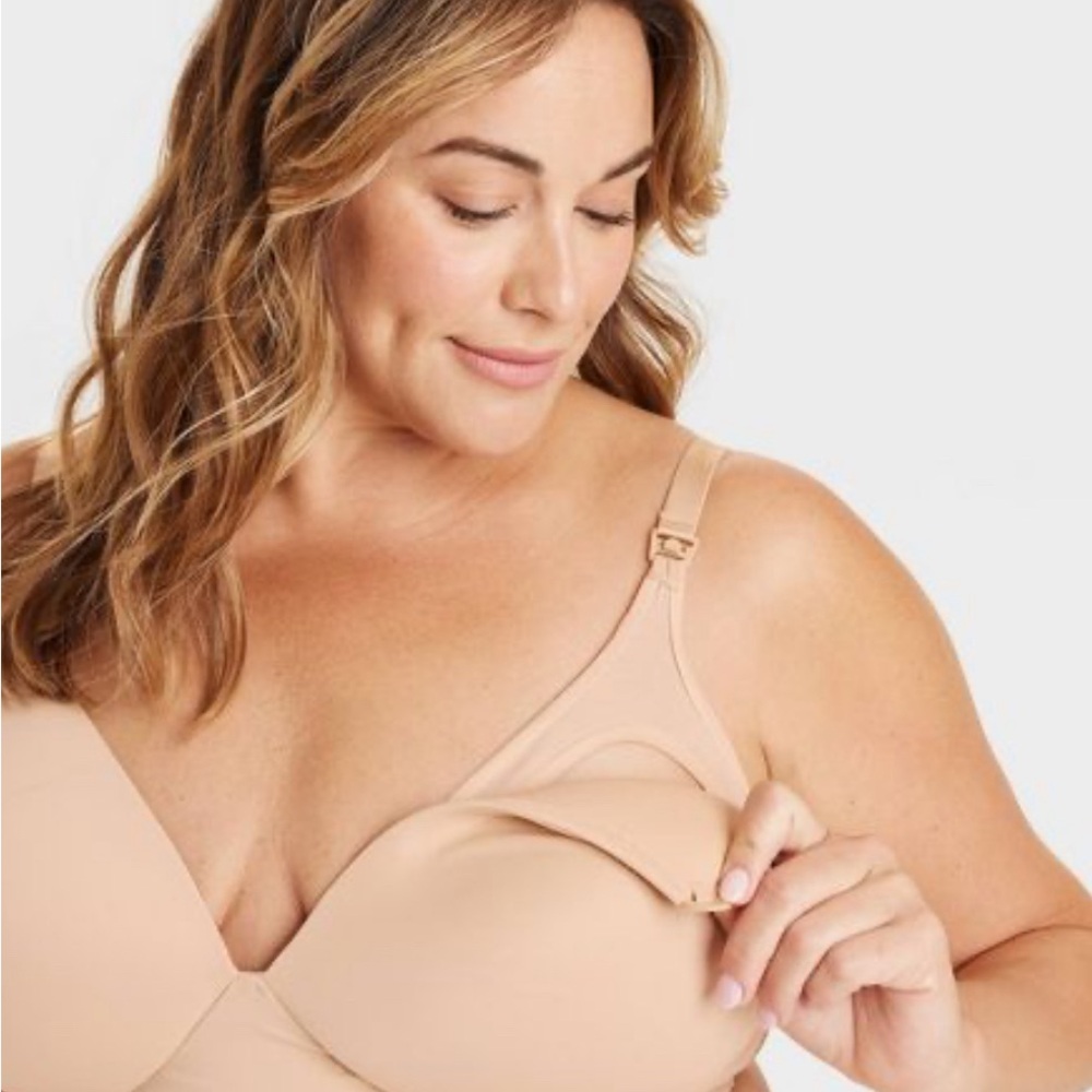 32DDD Nursing wireless padded by Auden